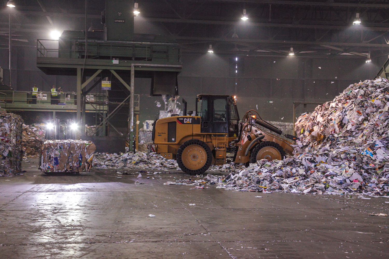 Recycling, Scrap, Card, Parry & Evans, Parry and Evans, Deeside, Welshpool, CAT, Sorting, Line, Lyndex.
